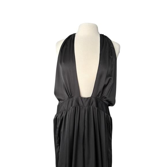 Nasty Gal Black Satin Backless Crossover Halter Wide Leg Pant Jumpsuit Size 8 - Picture 7 of 10